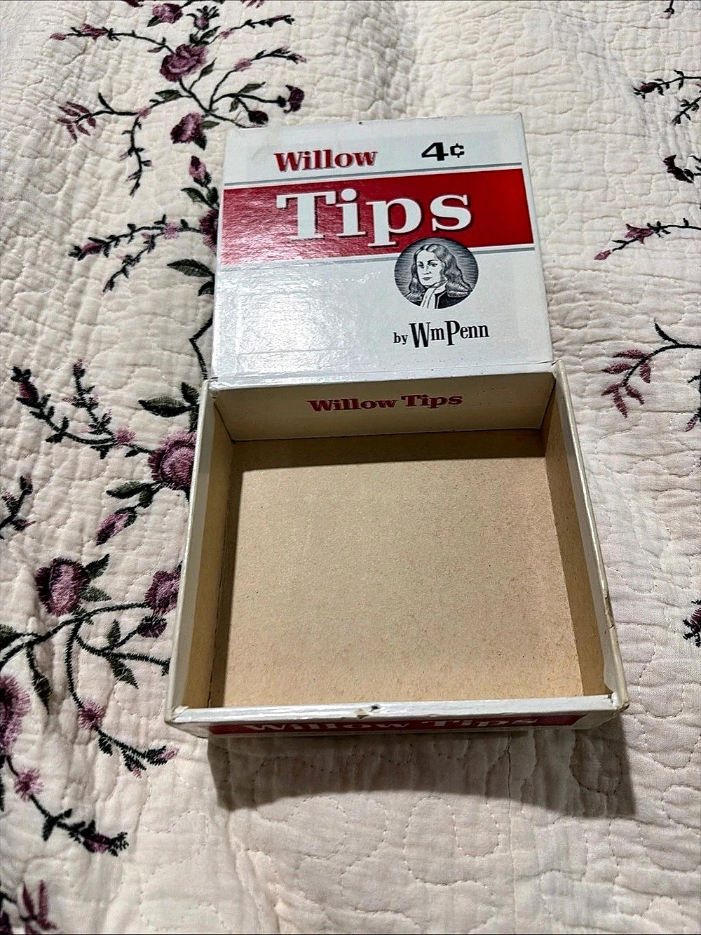 Wm Penn Willow Tips Cigar Box Red & White